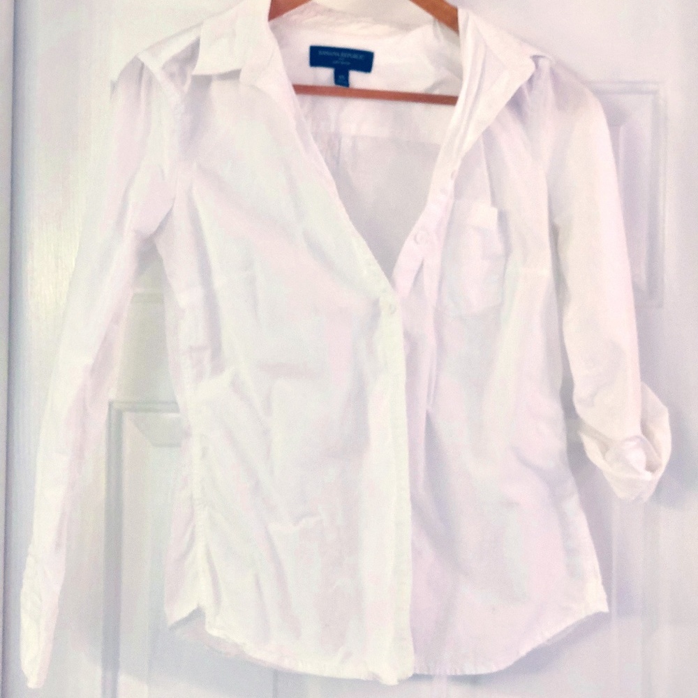 Banana Republic Soft Wash Classic Button Up